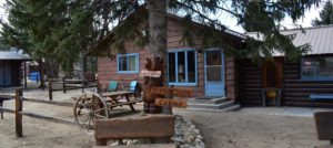 Vista Court Cabins Lodge: Lodging in Buena Vista Colorado Vista Court Cabins Lodge: Lodging in Buena Vista Colorado